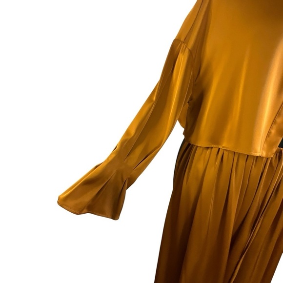 NAP Free Flowing Cropped Jacket Lounge Wear Pleated Sleeve Cuff in Warm Amber - Picture 6 of 14